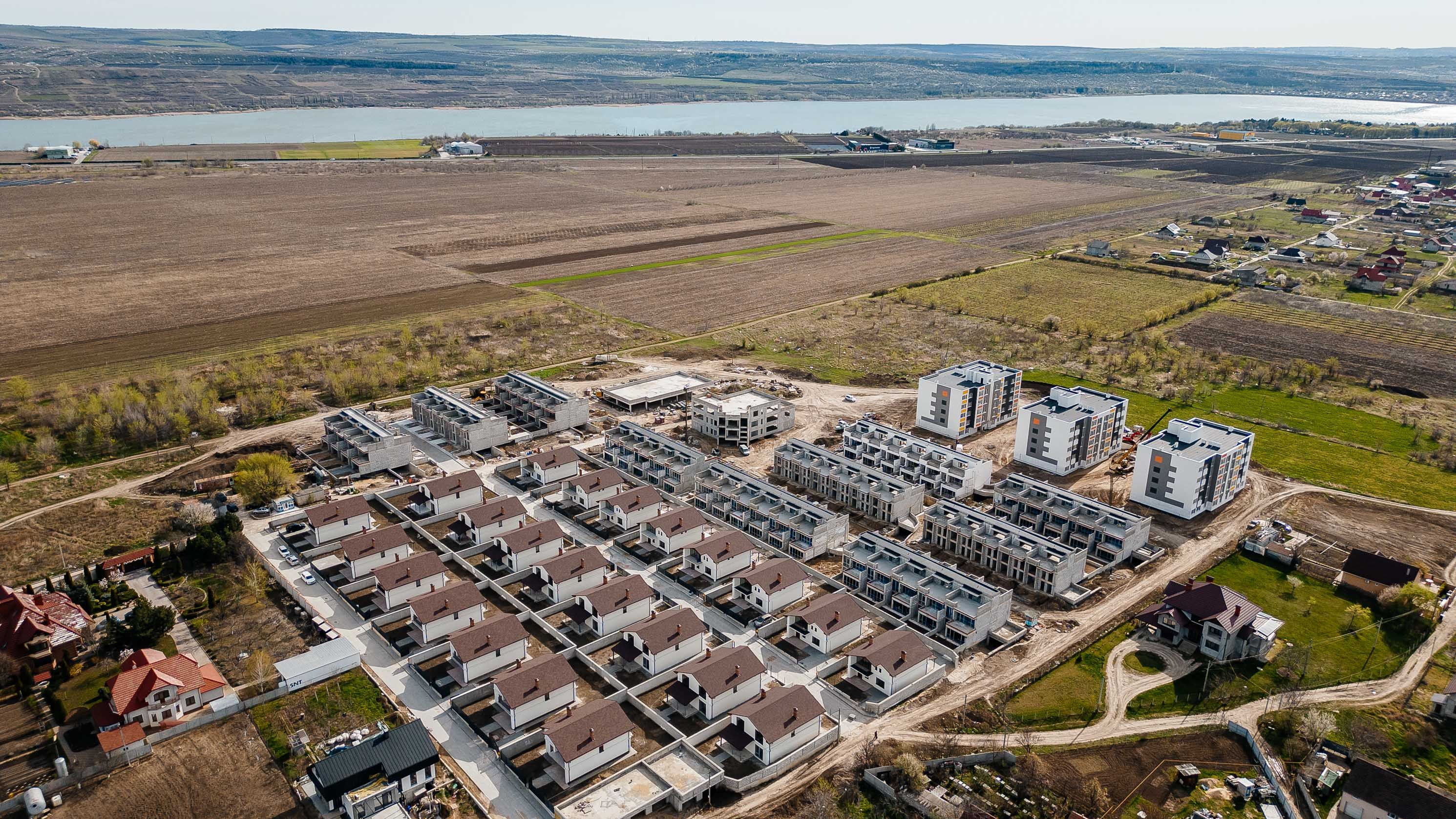 Lansarea vânzărilor la complexul Cojușna Village