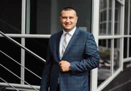 Sergiu C.