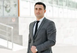 Dan S.