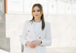 Victoria B.