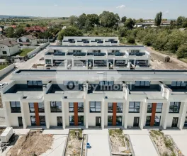 Таунхаус, КОЖУШНА