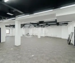 Офис, Центр, Б. П. ХАЖДЕУ