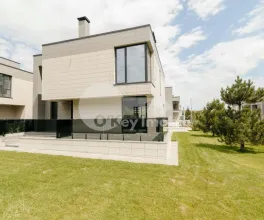 Casă, Botanica, PĂȘUNILOR