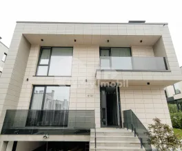 Дом, Ботаника, ПЭШУНИЛОР