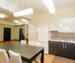 Apartament, Centru, PETRU RAREȘ