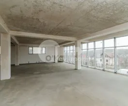 Spațiu comercial, DUMBRAVA