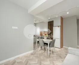 Apartament, Poșta Veche, GHEORGHE MADAN