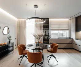 Casă, Centru, LACULUI