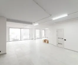 Коммерческое помещение, Центр, АВРАМ ЯНКУ