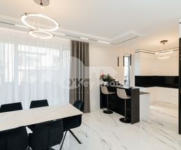 Casă, Botanica, PĂȘUNILOR