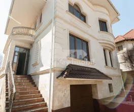 Casă, Ciocana, GINTA LATINĂ