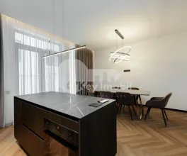 Townhouse, Centru, DÎMBULUI