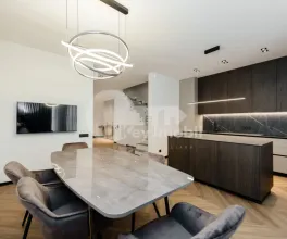 Townhouse, Centru, DÎMBULUI