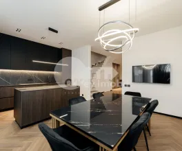 Townhouse, Centru, DÎMBULUI