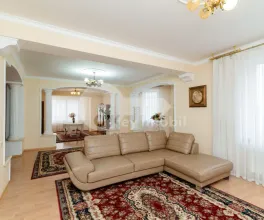 Casă, Centru, DÎMBULUI