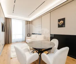 Квартира, Центр, МИХАЙ ЕМИНЕСКУ