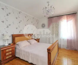 Casă - str-la Mihai Eminescu - Botanica