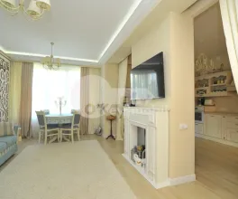 Casă, Centru, MOARA ROȘIE