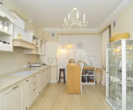 Casă, Centru, MOARA ROȘIE