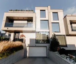 Duplex, Botanica, PĂȘUNILOR