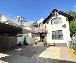 Casă, Centru, MOARA ROȘIE