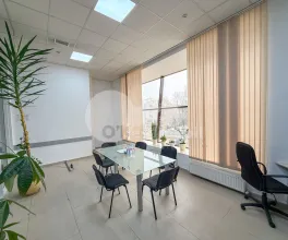 Spațiu comercial, Botanica, DECEBAL