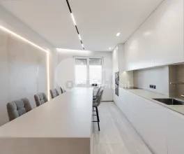 Apartament, Centru, MELESTIU