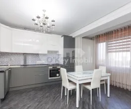 Apartament, Centru, MELESTIU