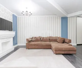 Apartament, Centru, MELESTIU