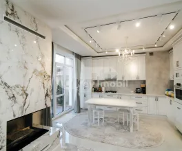 Casă, Centru, CIOCÂRLIEI