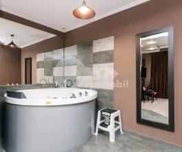 Casă, Centru, PIETRĂRIEI