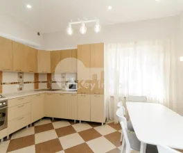 Casă, Centru, COJOCARILOR