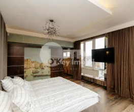 Пентхаус, Центр, ЛЕВ ТОЛСТОЙ