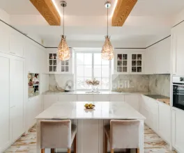 Penthouse, DURLEȘTI