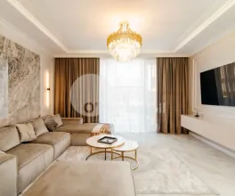 Casă, Botanica, PĂȘUNILOR