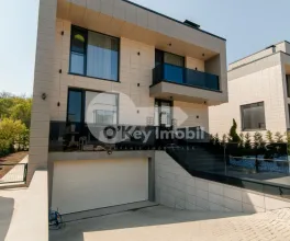 Casă, Botanica, PĂȘUNILOR