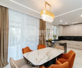 Дом, Ботаника, ПЭШУНИЛОР