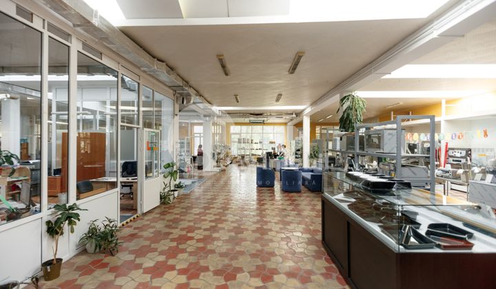 Комм. помещение, Ботаника, ДАЧИЯ