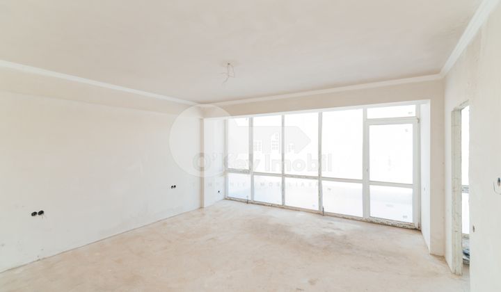 Таунхаус, КОЖУШНА