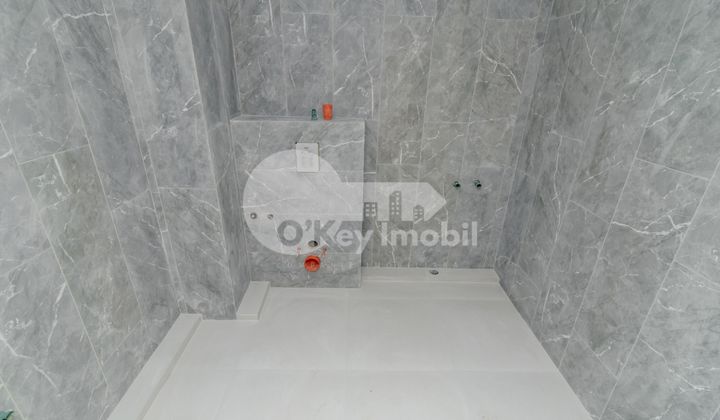 Таунхаус, КОЖУШНА