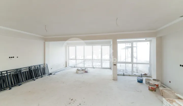 Таунхаус, КОЖУШНА