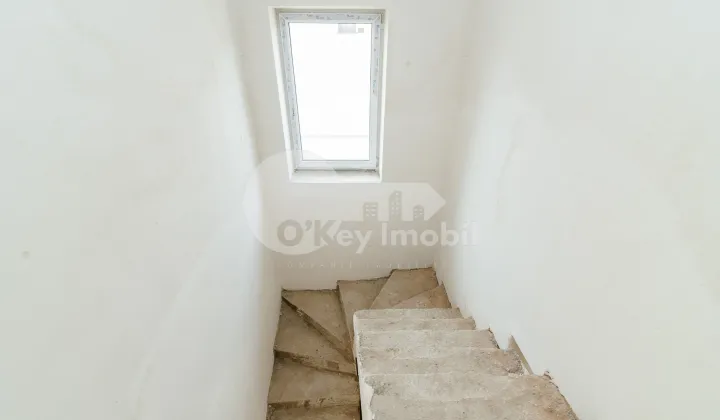 Дом, КОЖУШНА