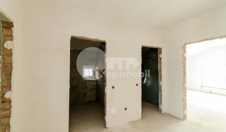 Дом, КОЖУШНА