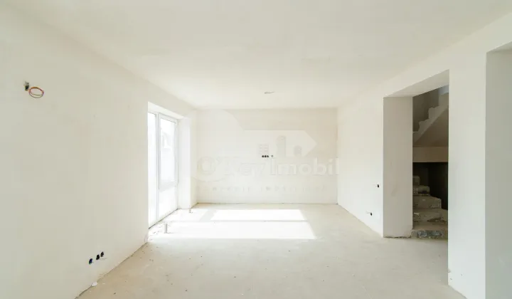 Дом, КОЖУШНА