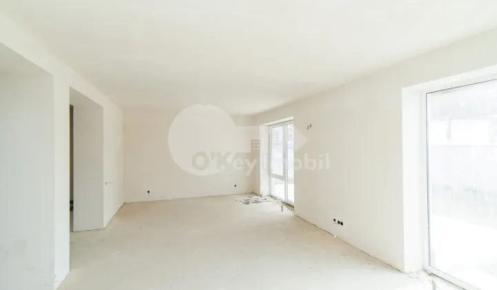 Дом, КОЖУШНА