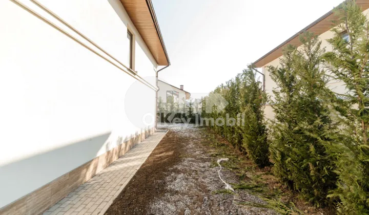 Дом, КОЖУШНА