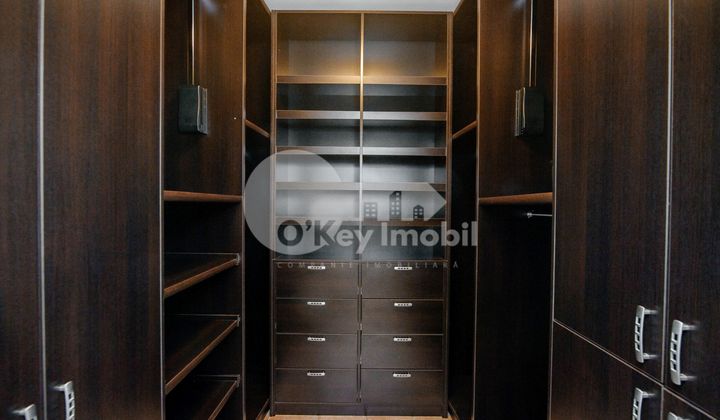 Квартира, Центр, МИХАЙ ЕМИНЕСКУ