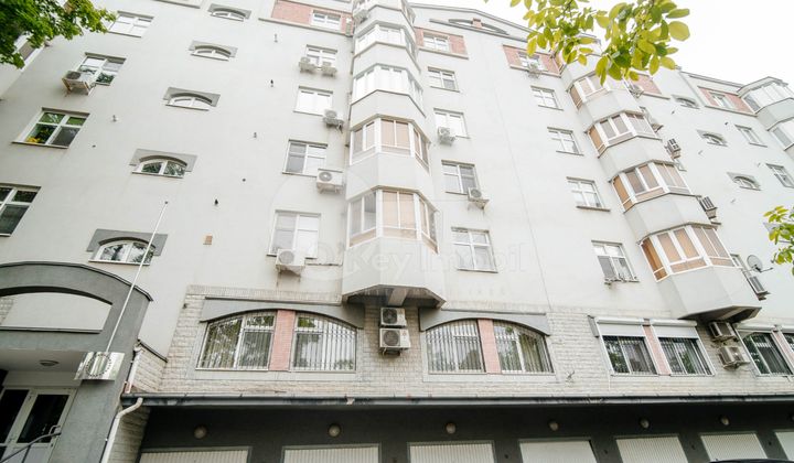 Квартира, Центр, МИХАЙ ЕМИНЕСКУ