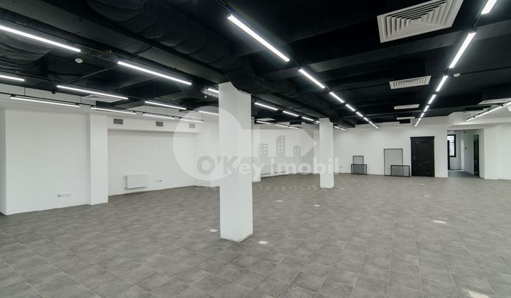 Офис, Центр, Б. П. ХАЖДЕУ