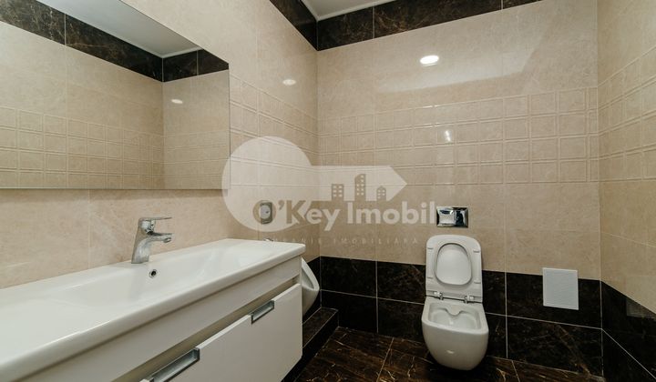 Офис, Центр, Б. П. ХАЖДЕУ